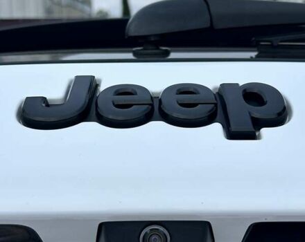 Белый Джип Чероки, объемом двигателя 3.24 л и пробегом 69 тыс. км за 21700 $, фото 12 на Automoto.ua