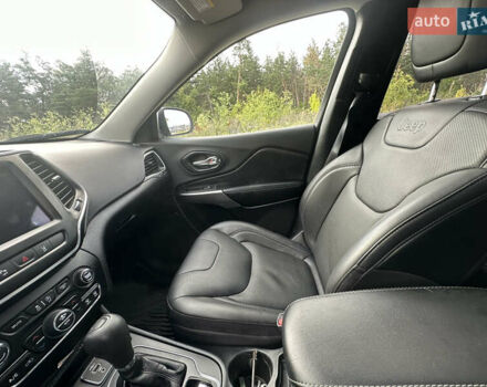 Білий Джип Cherokee, об'ємом двигуна 3.24 л та пробігом 101 тис. км за 20800 $, фото 7 на Automoto.ua