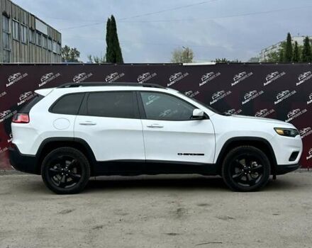 Белый Джип Чероки, объемом двигателя 3.24 л и пробегом 69 тыс. км за 21700 $, фото 3 на Automoto.ua