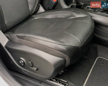 Белый Джип Чероки, объемом двигателя 3.2 л и пробегом 49 тыс. км за 22755 $, фото 42 на Automoto.ua