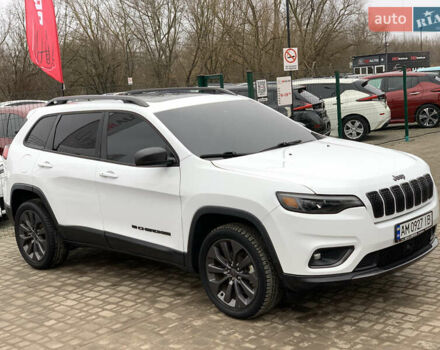 Белый Джип Чероки, объемом двигателя 3.2 л и пробегом 49 тыс. км за 22755 $, фото 6 на Automoto.ua