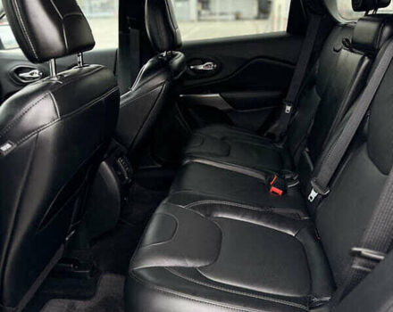 Білий Джип Cherokee, об'ємом двигуна 3.24 л та пробігом 72 тис. км за 17600 $, фото 16 на Automoto.ua