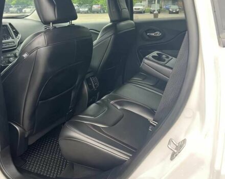 Белый Джип Чероки, объемом двигателя 3.2 л и пробегом 20 тыс. км за 9000 $, фото 9 на Automoto.ua