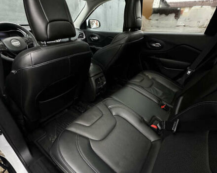 Білий Джип Cherokee, об'ємом двигуна 3.24 л та пробігом 69 тис. км за 21700 $, фото 26 на Automoto.ua