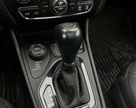 Білий Джип Cherokee, об'ємом двигуна 3.24 л та пробігом 69 тис. км за 21700 $, фото 24 на Automoto.ua