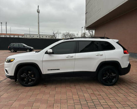 Білий Джип Cherokee, об'ємом двигуна 2.36 л та пробігом 49 тис. км за 16500 $, фото 3 на Automoto.ua