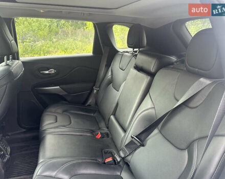 Білий Джип Cherokee, об'ємом двигуна 3.24 л та пробігом 101 тис. км за 20800 $, фото 9 на Automoto.ua