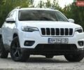 Белый Джип Чероки, объемом двигателя 2.36 л и пробегом 130 тыс. км за 18999 $, фото 1 на Automoto.ua