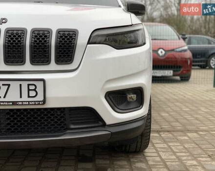 Белый Джип Чероки, объемом двигателя 3.2 л и пробегом 49 тыс. км за 22755 $, фото 9 на Automoto.ua