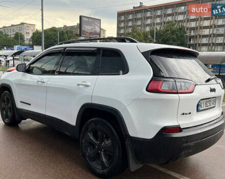 Белый Джип Чероки, объемом двигателя 2.4 л и пробегом 34 тыс. км за 22900 $, фото 5 на Automoto.ua