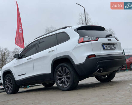 Белый Джип Чероки, объемом двигателя 3.2 л и пробегом 49 тыс. км за 22755 $, фото 19 на Automoto.ua