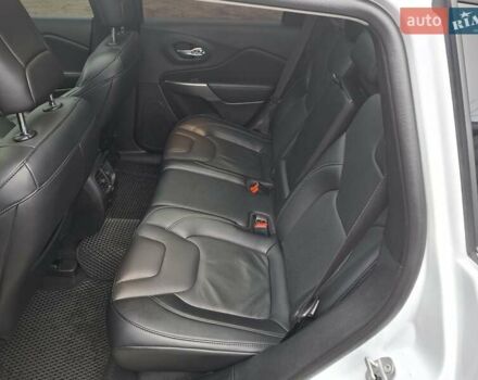 Білий Джип Cherokee, об'ємом двигуна 3.2 л та пробігом 78 тис. км за 23500 $, фото 24 на Automoto.ua