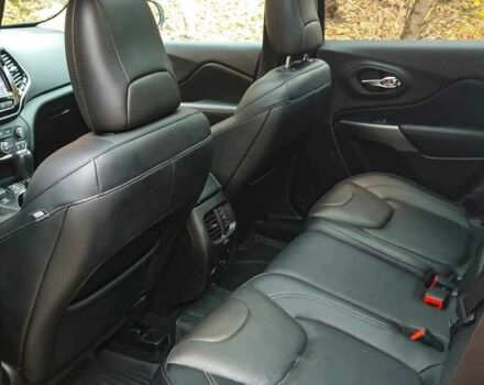 Белый Джип Чероки, объемом двигателя 3.2 л и пробегом 87 тыс. км за 12300 $, фото 10 на Automoto.ua