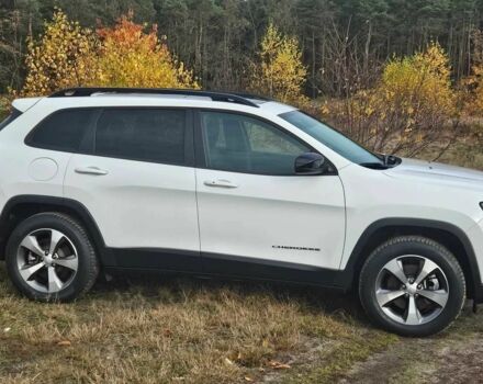 Белый Джип Чероки, объемом двигателя 3.2 л и пробегом 96 тыс. км за 13200 $, фото 6 на Automoto.ua