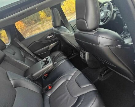 Белый Джип Чероки, объемом двигателя 3.2 л и пробегом 96 тыс. км за 13200 $, фото 18 на Automoto.ua