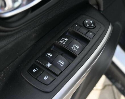 Белый Джип Чероки, объемом двигателя 3.2 л и пробегом 65 тыс. км за 12300 $, фото 12 на Automoto.ua