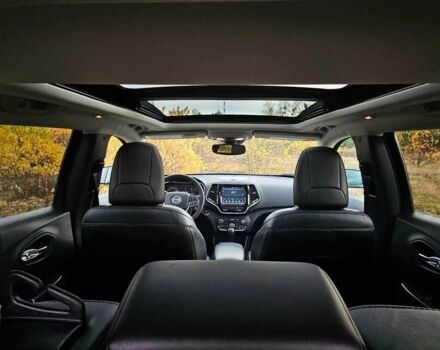 Белый Джип Чероки, объемом двигателя 3.2 л и пробегом 96 тыс. км за 13200 $, фото 19 на Automoto.ua