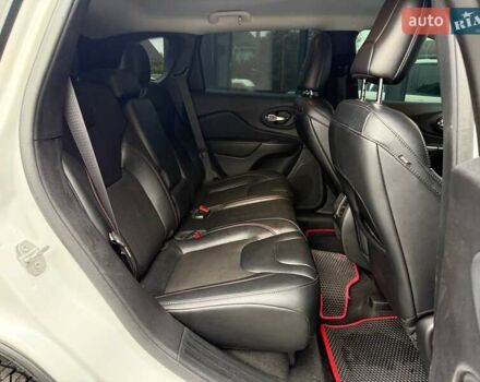 Белый Джип Чероки, объемом двигателя 3.24 л и пробегом 84 тыс. км за 24500 $, фото 30 на Automoto.ua