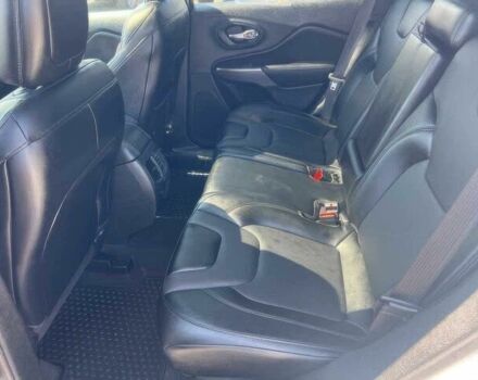 Белый Джип Чероки, объемом двигателя 3.2 л и пробегом 16 тыс. км за 13600 $, фото 9 на Automoto.ua