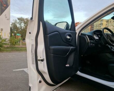 Белый Джип Чероки, объемом двигателя 3.24 л и пробегом 61 тыс. км за 19500 $, фото 18 на Automoto.ua