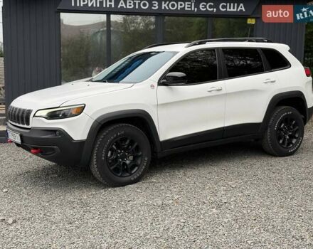 Белый Джип Чероки, объемом двигателя 3.24 л и пробегом 84 тыс. км за 24500 $, фото 1 на Automoto.ua