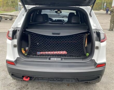 Джип Чероки 2022 в Чернигове на Automoto.ua Белый Джип Чероки, объемом двигателя 3.2 л и пробегом 97 тыс. км за 23000 $, фото 12 на Automoto.ua