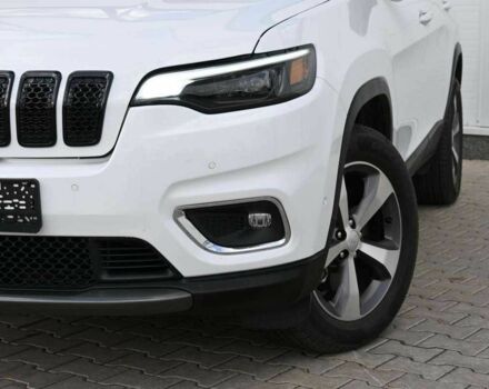 Белый Джип Чероки, объемом двигателя 3.2 л и пробегом 65 тыс. км за 12300 $, фото 3 на Automoto.ua