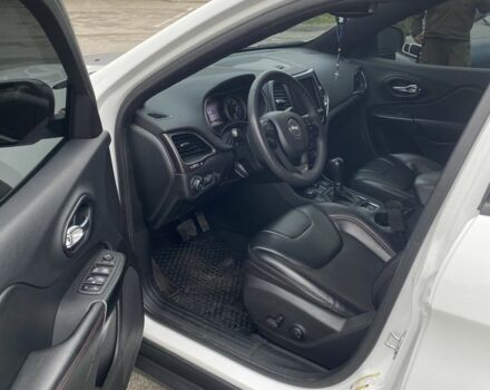 Джип Чероки 2022 в Чернигове на Automoto.ua Белый Джип Чероки, объемом двигателя 3.2 л и пробегом 97 тыс. км за 23000 $, фото 16 на Automoto.ua