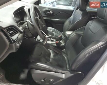 Білий Джип Cherokee, об'ємом двигуна 2.36 л та пробігом 79 тис. км за 6200 $, фото 6 на Automoto.ua