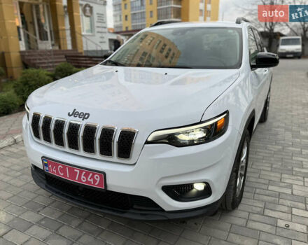 Белый Джип Чероки, объемом двигателя 3.24 л и пробегом 73 тыс. км за 18500 $, фото 9 на Automoto.ua