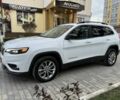 Белый Джип Чероки, объемом двигателя 3.2 л и пробегом 70 тыс. км за 17500 $, фото 1 на Automoto.ua