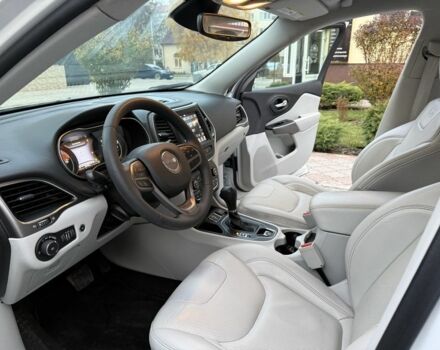 Белый Джип Чероки, объемом двигателя 3.2 л и пробегом 70 тыс. км за 17500 $, фото 9 на Automoto.ua