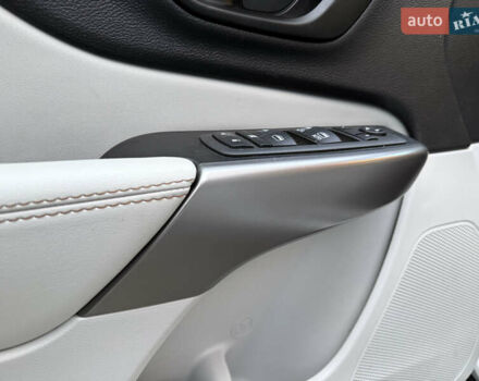 Белый Джип Чероки, объемом двигателя 3.24 л и пробегом 73 тыс. км за 18500 $, фото 52 на Automoto.ua