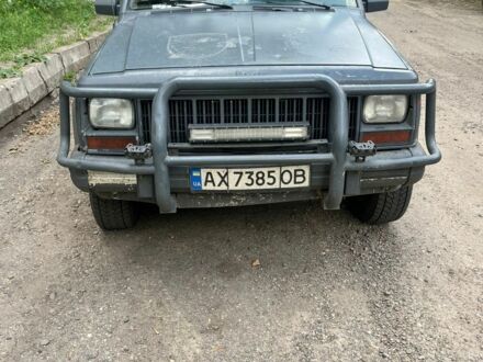 Джип Cherokee 1989 у Харкові на Automoto.ua Білий Джип Cherokee, об'ємом двигуна 4 л та пробігом 370 тис. км за 4000 $, фото 1 на Automoto.ua
