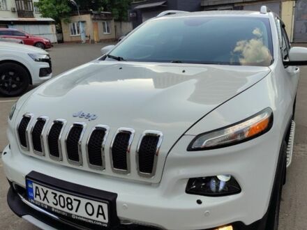 Джип Cherokee 2013 у Дружковке на Automoto.ua Білий Джип Cherokee, об'ємом двигуна 2.4 л та пробігом 138 тис. км за 12000 $, фото 1 на Automoto.ua