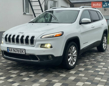 Белый Джип Чероки, объемом двигателя 2.4 л и пробегом 190 тыс. км за 12999 $, фото 1 на Automoto.ua