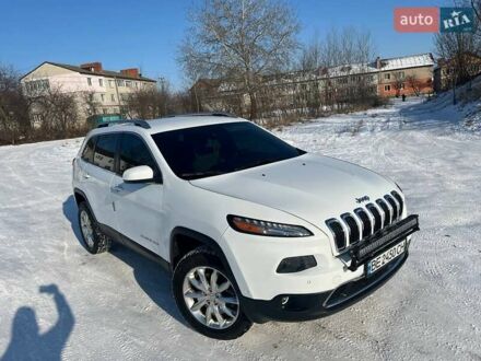 Джип Cherokee 2014 у Сумах на Automoto.ua Білий Джип Cherokee, об'ємом двигуна 3.24 л та пробігом 146 тис. км за 16700 $, фото 1 на Automoto.ua