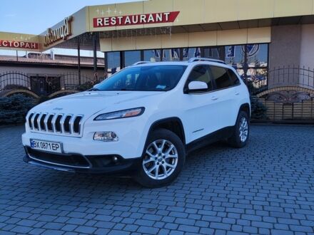 Білий Джип Cherokee, об'ємом двигуна 0.24 л та пробігом 192 тис. км за 12900 $, фото 1 на Automoto.ua