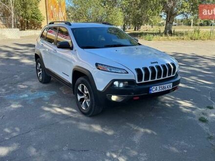 Білий Джип Cherokee, об'ємом двигуна 2.36 л та пробігом 235 тис. км за 13800 $, фото 1 на Automoto.ua