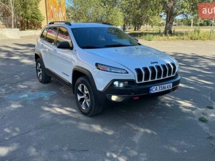Білий Джип Cherokee, об'ємом двигуна 2.36 л та пробігом 235 тис. км за 13500 $, фото 1 на Automoto.ua