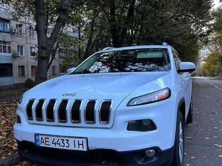 Білий Джип Cherokee, об'ємом двигуна 3.2 л та пробігом 156 тис. км за 13500 $, фото 1 на Automoto.ua