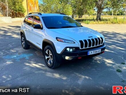 Белый Джип Чероки, объемом двигателя 2.4 л и пробегом 235 тыс. км за 13800 $, фото 1 на Automoto.ua