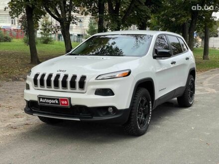Белый Джип Чероки, объемом двигателя 2.4 л и пробегом 290 тыс. км за 12490 $, фото 1 на Automoto.ua