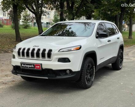 Білий Джип Cherokee, об'ємом двигуна 2.4 л та пробігом 290 тис. км за 12490 $, фото 1 на Automoto.ua