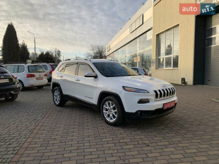 Білий Джип Cherokee, об'ємом двигуна 2.36 л та пробігом 297 тис. км за 9650 $, фото 1 на Automoto.ua