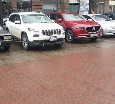 Джип Cherokee 2015 у Хмельницькому на Automoto.ua Білий Джип Cherokee, об'ємом двигуна 3.24 л та пробігом 202 тис. км за 14500 $, фото 1 на Automoto.ua