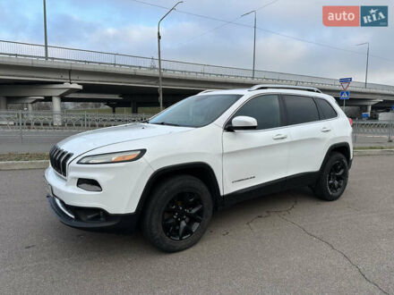 Білий Джип Cherokee, об'ємом двигуна 3.24 л та пробігом 200 тис. км за 12990 $, фото 1 на Automoto.ua