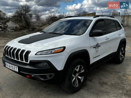 Джип Cherokee 2015 у Буче на Automoto.ua Білий Джип Cherokee, об'ємом двигуна 3.24 л та пробігом 146 тис. км за 15900 $, фото 1 на Automoto.ua