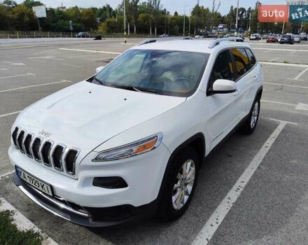 Джип Cherokee 2015 у Києві на Automoto.ua Білий Джип Cherokee, об'ємом двигуна 3.24 л та пробігом 148 тис. км за 13800 $, фото 1 на Automoto.ua