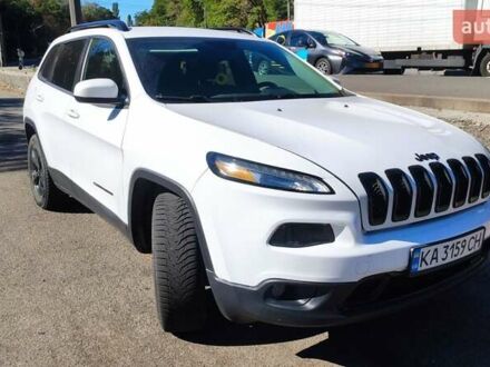 Белый Джип Чероки, объемом двигателя 2.4 л и пробегом 215 тыс. км за 12900 $, фото 1 на Automoto.ua